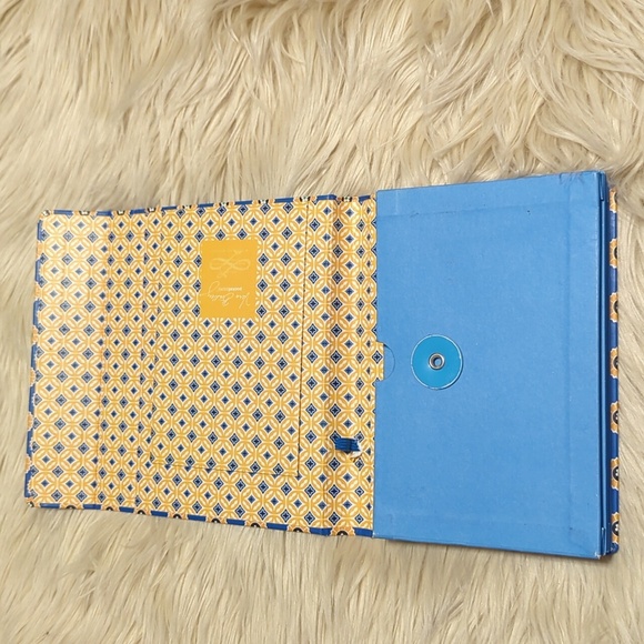Vera Bradley small file folder for cards coupons etc - Picture 3 of 6